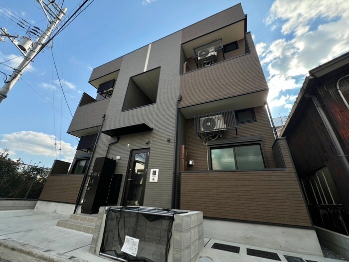 ハーモニーテラス稲荷悠苑の物件外観写真