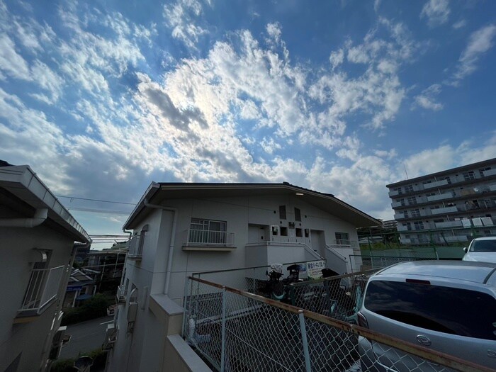 落合ハイツＡ棟の物件外観写真