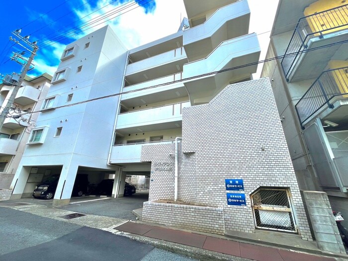 ラヴィアンヌ深江の物件外観写真