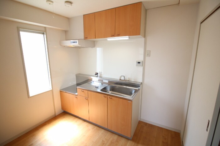 ラヴィアンヌ深江の物件内観写真