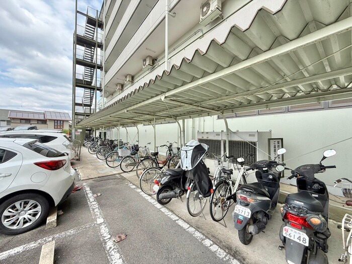 宇治プラザの物件外観写真