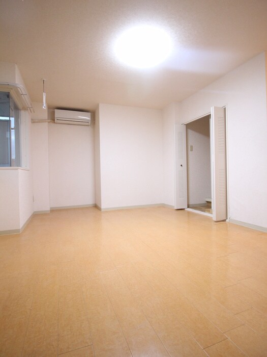 ハイネス石川の物件内観写真