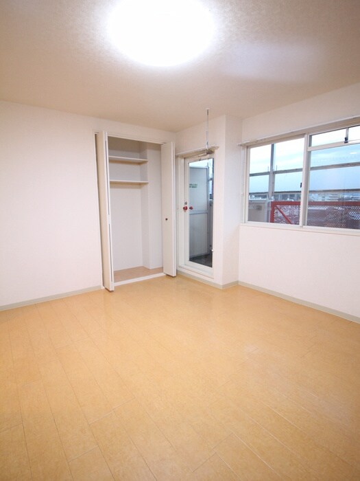 ハイネス石川の物件内観写真