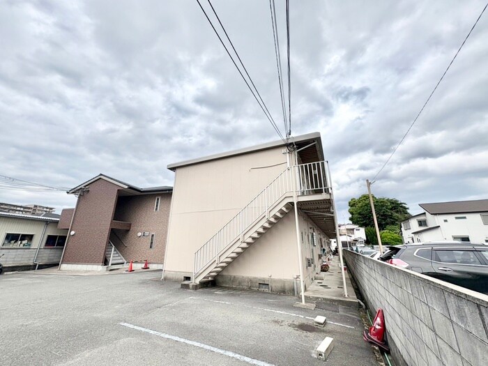 友田ハイツ西棟の物件外観写真