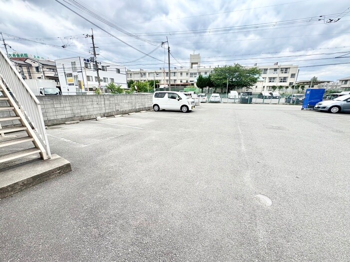 友田ハイツ西棟の物件外観写真