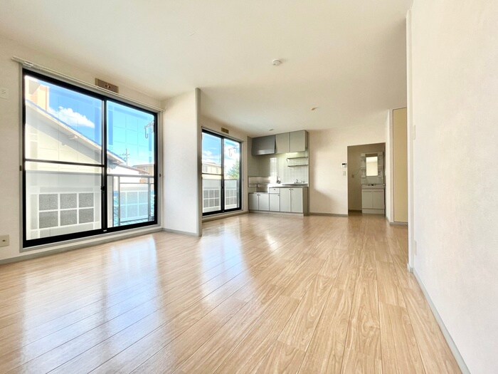 ハイツ野村N棟の物件内観写真