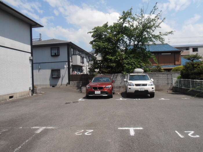 ハイツ野村N棟の物件外観写真