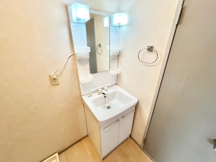 ハイツ野村N棟の物件内観写真