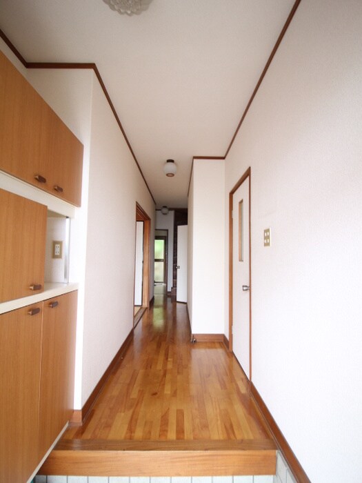 雲雀丘３丁目貸家の物件内観写真