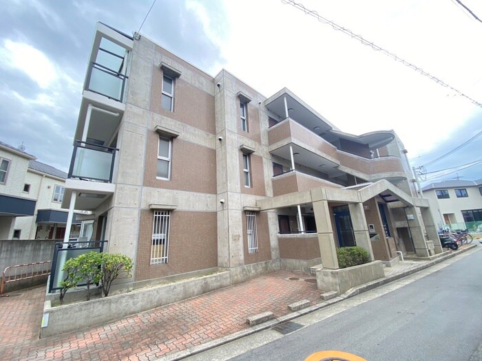 サンロイヤル塚口の物件外観写真