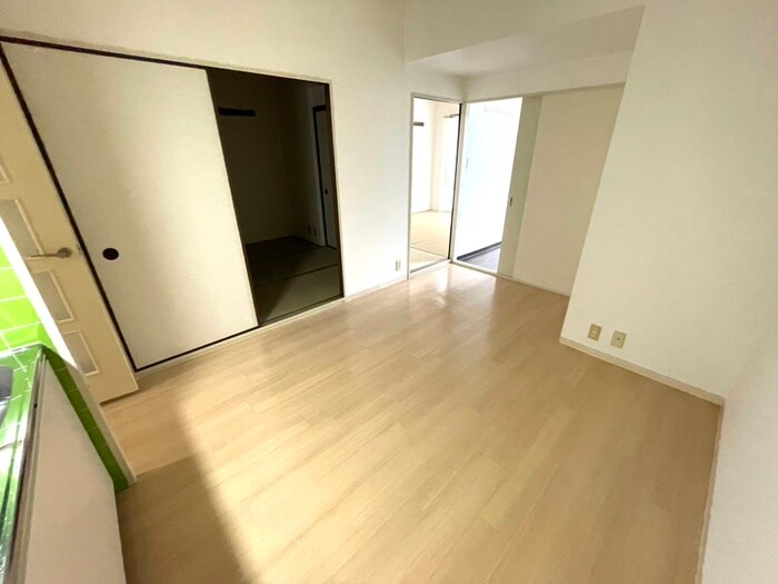 サンロイヤル塚口の物件内観写真