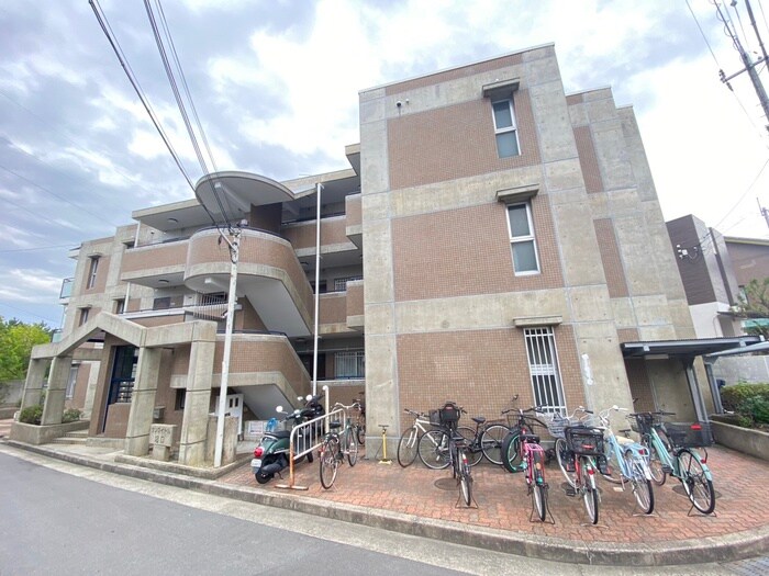 サンロイヤル塚口の物件外観写真