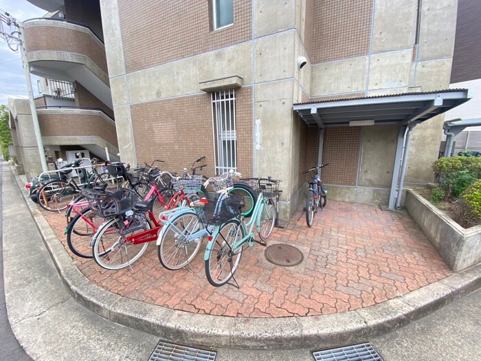 サンロイヤル塚口の物件外観写真