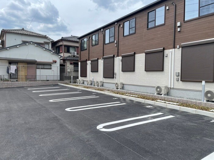 シュシュテラスの物件外観写真