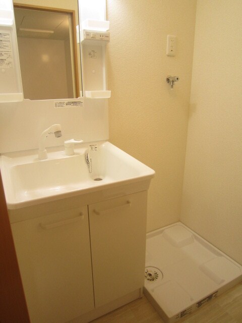 ｱﾝﾌﾟﾙｰﾙ ﾌｪｰﾙ ﾊﾟﾙﾌｪの物件内観写真