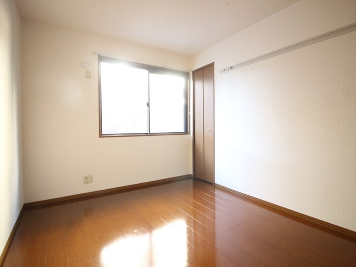 ガーデンビレッジＡ棟の物件内観写真