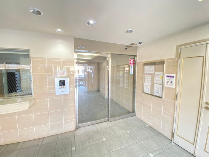 エルセレ－ノ西京極の物件外観写真