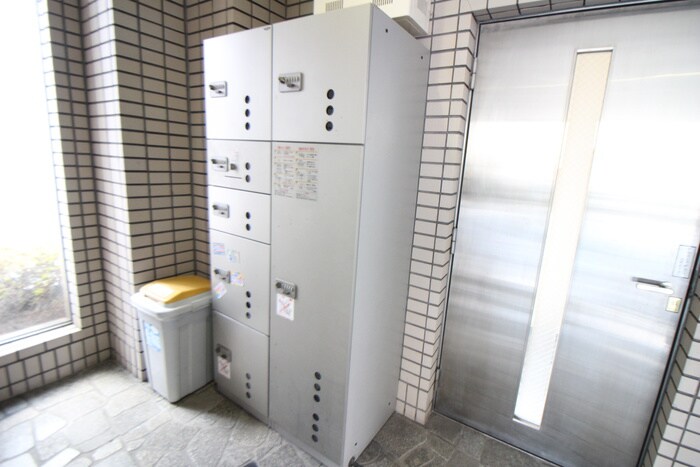 サンジェランの物件外観写真