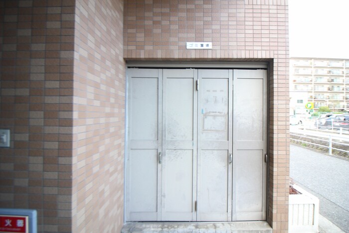 サンジェランの物件外観写真