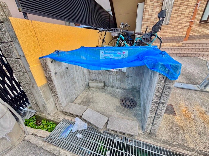 ヴィヴィッドの物件外観写真