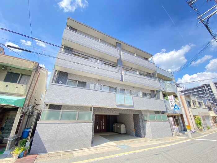 Solare西京極の物件外観写真