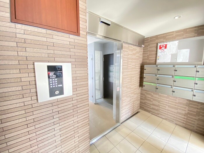 Solare西京極の物件外観写真