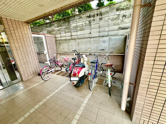 レジデンス燦の物件外観写真