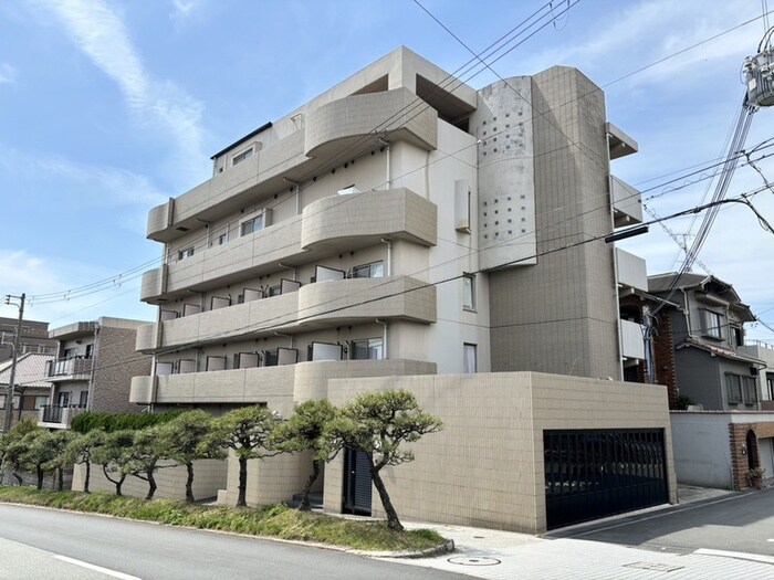 ブランシュ・ド・離宮の物件外観写真