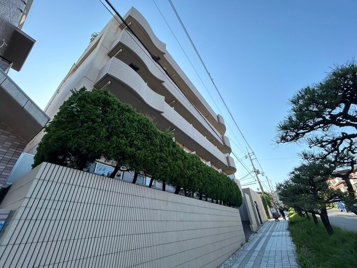 ブランシュ・ド・離宮の物件外観写真