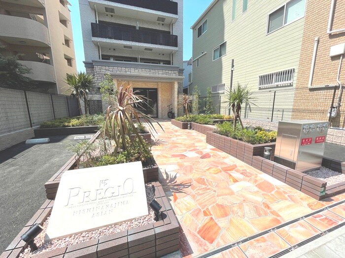 プレジオ西中島ASIANの物件外観写真