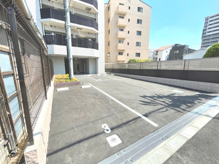 プレジオ西中島ASIANの物件外観写真