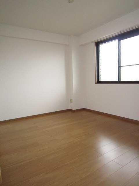 エ－ヴィヒ畠中の物件内観写真