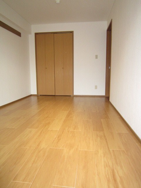 エ－ヴィヒ畠中の物件内観写真