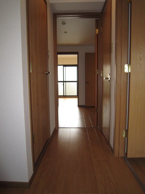 エ－ヴィヒ畠中の物件内観写真