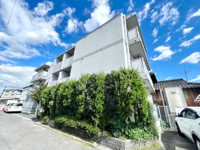 フォンティーヌの物件外観写真