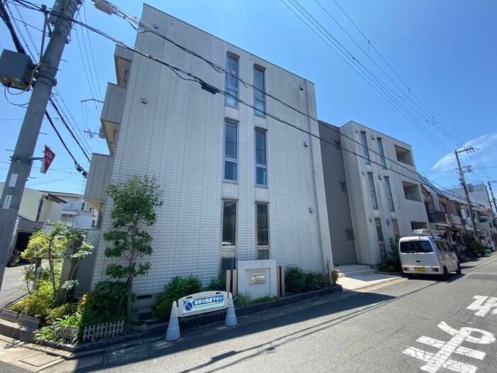 ディアグラナ－トの物件外観写真