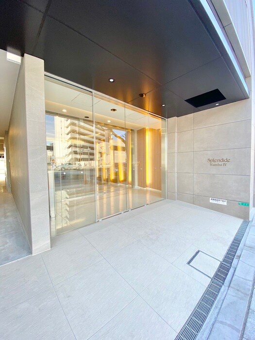 スプランディッド難波キャトルの物件外観写真