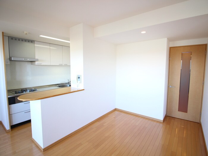 仁川リバ－サイドヒルズの物件内観写真