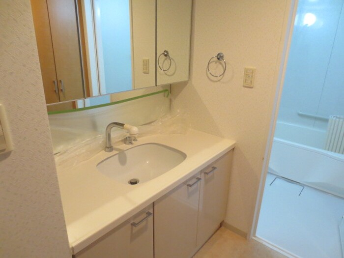 仁川リバ－サイドヒルズの物件内観写真