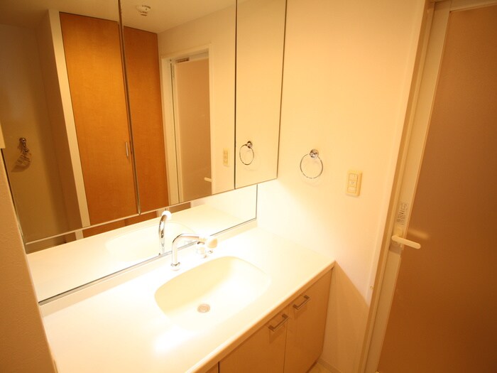 仁川リバ－サイドヒルズの物件内観写真