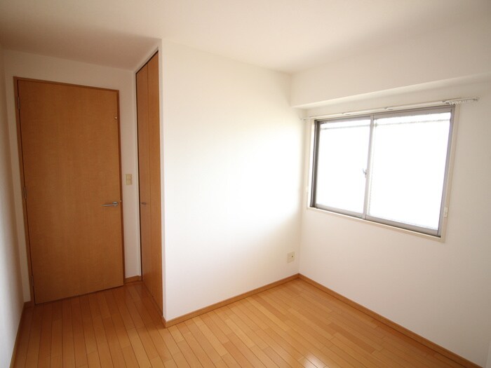 仁川リバ－サイドヒルズの物件内観写真