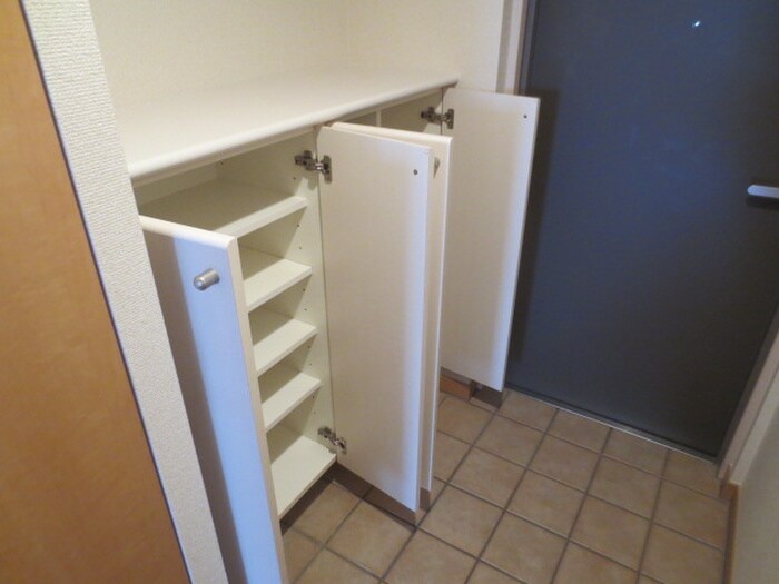 仁川リバ－サイドヒルズの物件内観写真