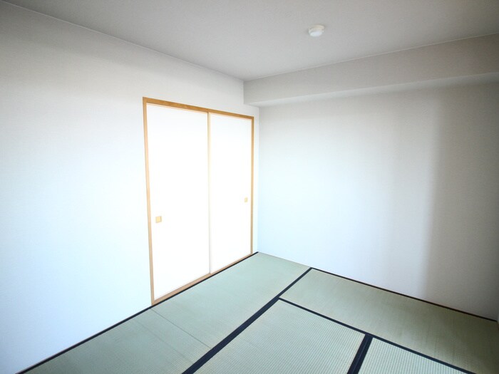 仁川リバ－サイドヒルズの物件内観写真