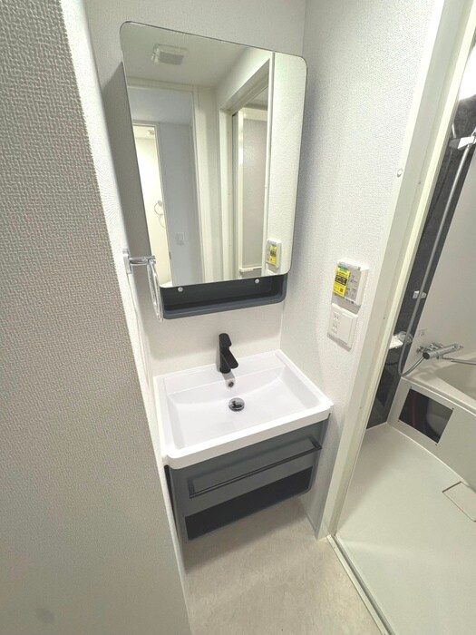 セレニテ新大阪エクラの物件内観写真