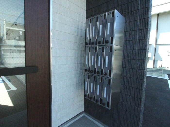 リブリ・マノアフォールズの物件外観写真