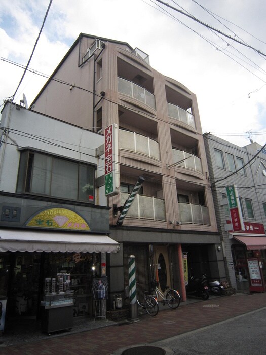 プルミエグランデの物件外観写真