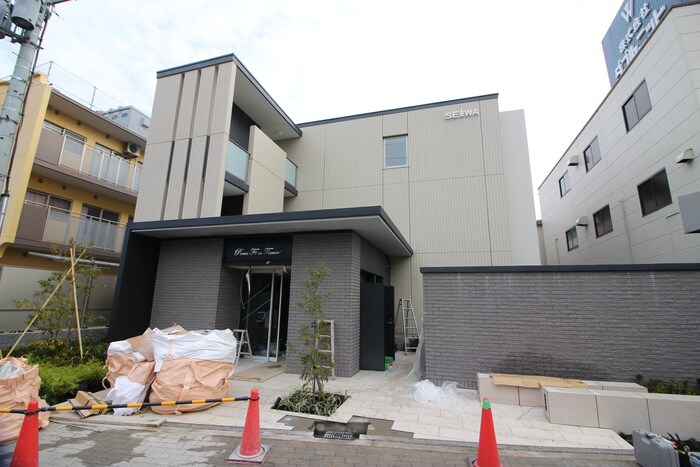 パルヴィフローラ鶴見の物件外観写真