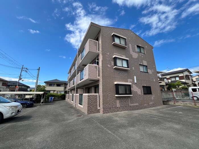 ルミエ－ルの物件外観写真