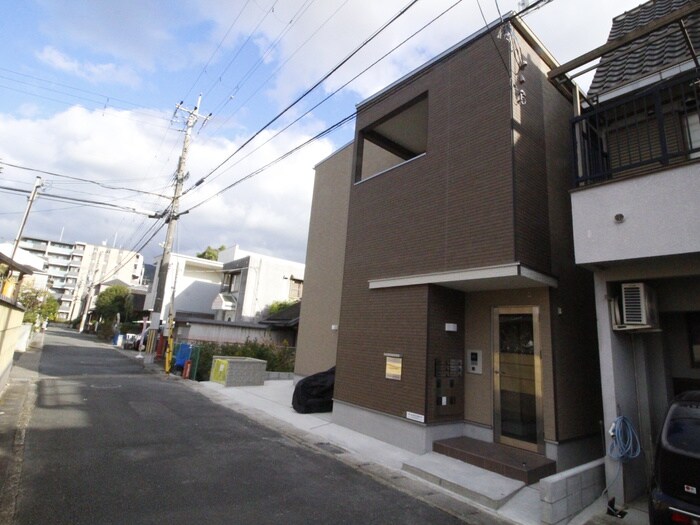 アンソレイエ椥辻の物件外観写真