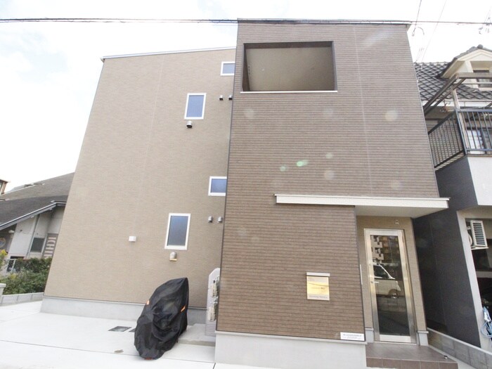 アンソレイエ椥辻の物件外観写真